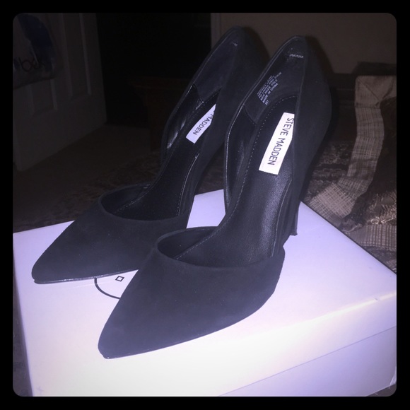 Steve Madden Shoes - Steve Madden Varcityy black suede 9.5M stiletto