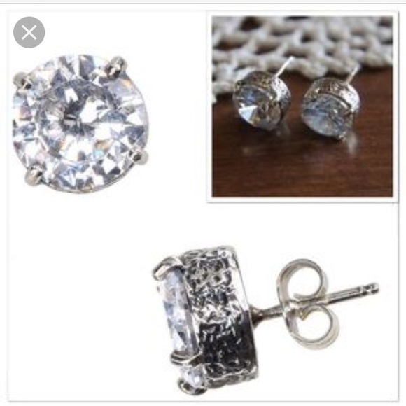 SILPADA crown studs