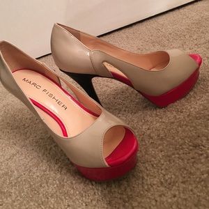 HOTT Peep Toe Pumps