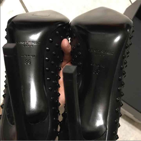 Saint Laurent studded black pump - Picture 4 of 4