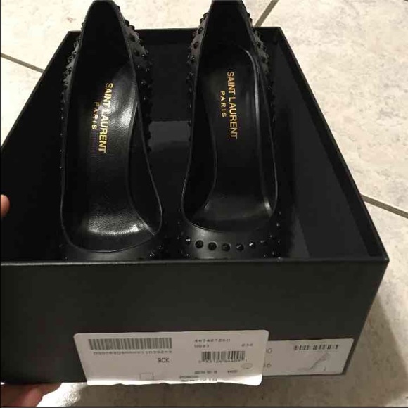 Saint Laurent studded black pump - Picture 3 of 4