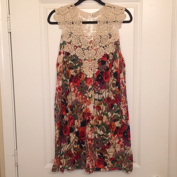Umgee Floral & Lace Shift Dress