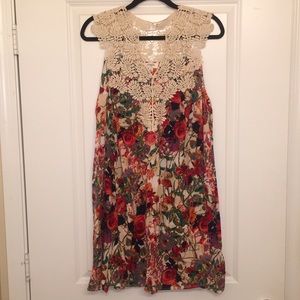Umgee Floral & Lace Shift Dress