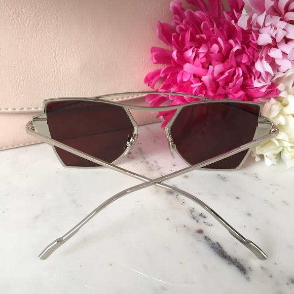 "Chiara" Sunglasses || Light Blue Mirror - Picture 2 of 7