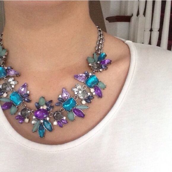 ❣LAST❣ Crystal Blue Purple Statement Necklace - Picture 3 of 3