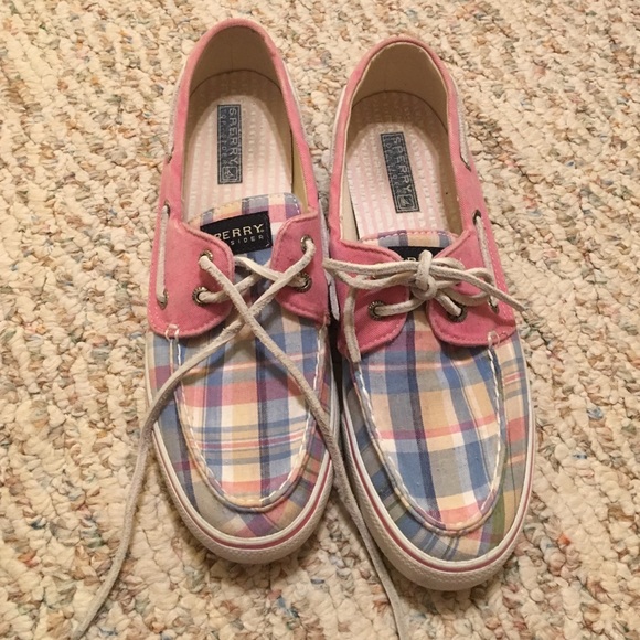 Woman's slightly worn 8.5 sperrys