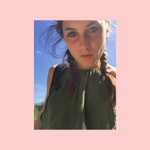 Meet your Posher, Aviva