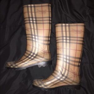 Burberry rain boots