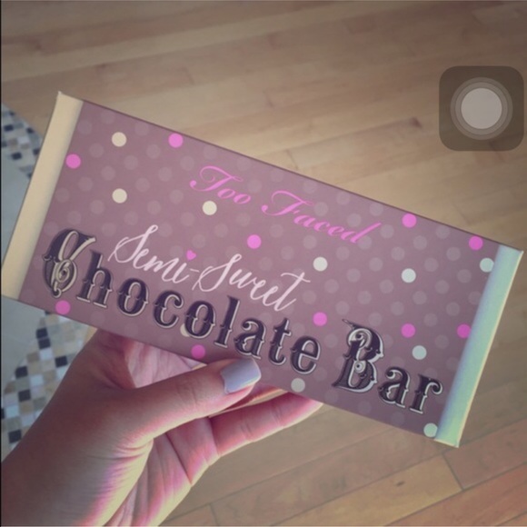 ✨NEW✨Too-Faced Semi Sweet Chocolate Palette - Picture 1 of 4