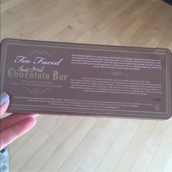 ✨NEW✨Too-Faced Semi Sweet Chocolate Palette - Picture 4 of 4