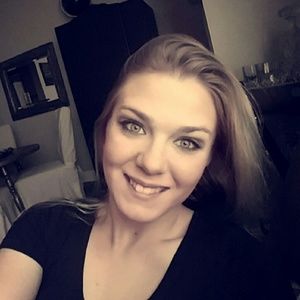 Meet your Posher, Beth