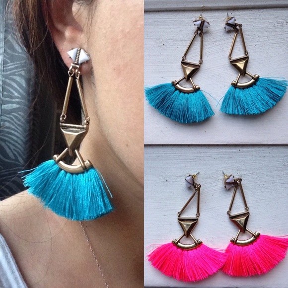 ❣RESTOCK❣ Tassel Stud Drop Dangle Earrings - Picture 2 of 4