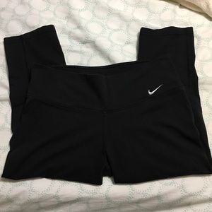 Nike crops medium