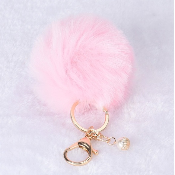 ✨ Pink Faux Fur Key Chain ✨ - Picture 3 of 3