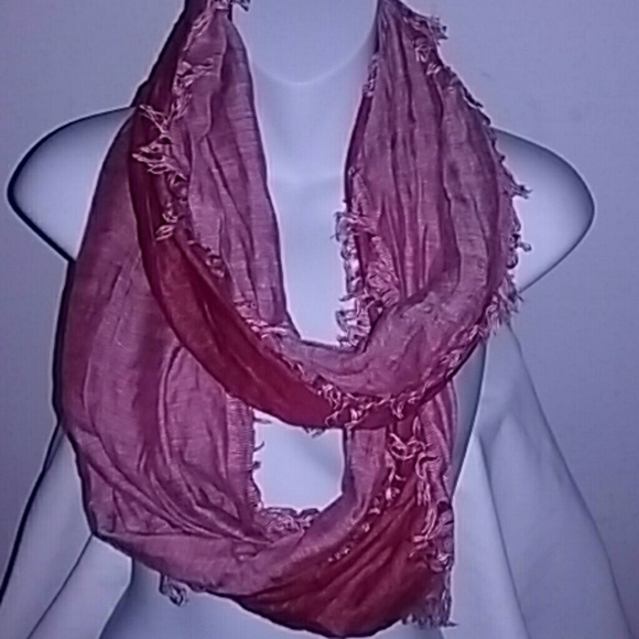 BCBG SCARF