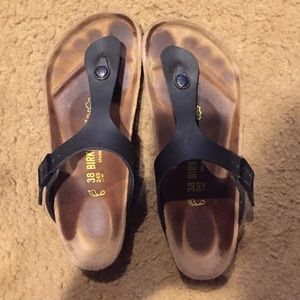 Birkenstock black Gizeh sandals