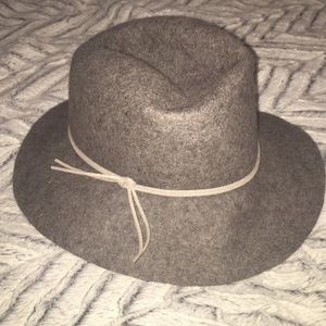 Nine West Gray Felt Floppy Hat