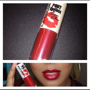 LA Colors Lipgloss Pout & Shine Hot Lips Red