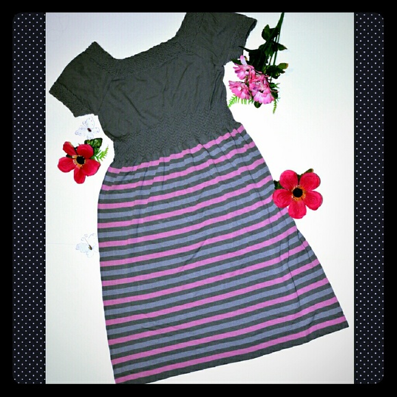 Cute casual spandex dress.