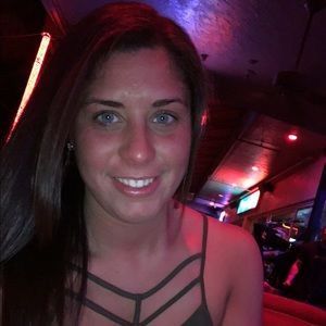 Meet your Posher, Alexandra