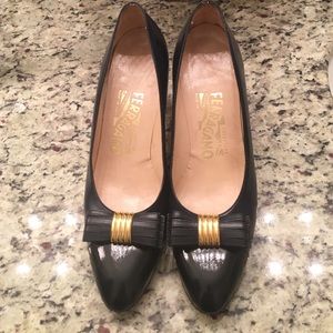 Authentic Salvatore Ferragamo shoes size 7 AAA