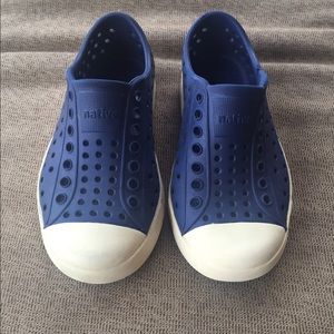 Authentic blue kids Native shoes, 9