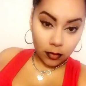 Meet your Posher, Katiria