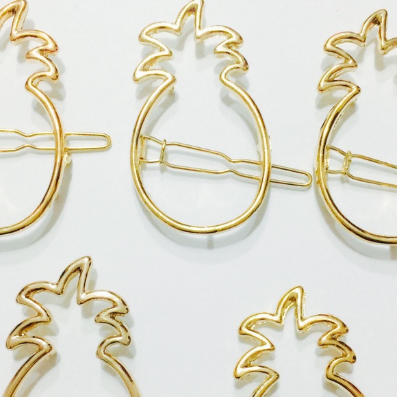 📢1️⃣HR SALE📢Pineapple Gold Hair clips #AC996126