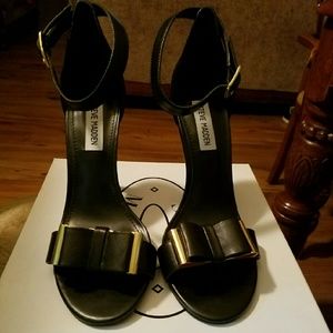 Steve madden "React" size 8.5