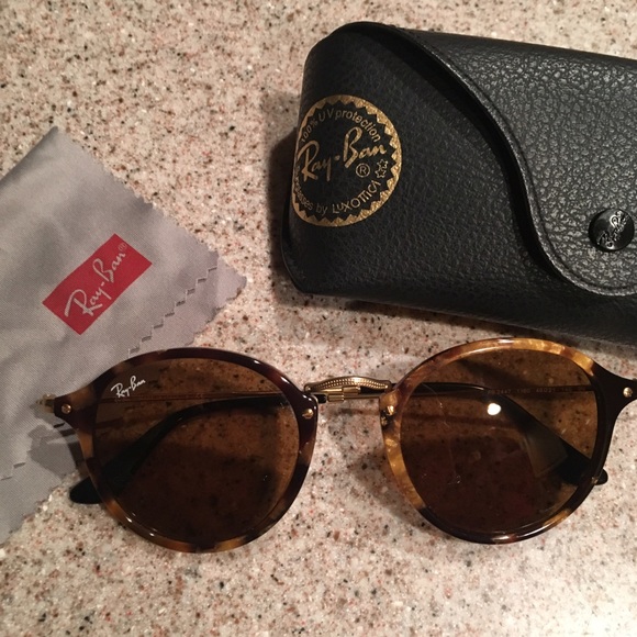 Ray-Ban Round Fleck Glasses