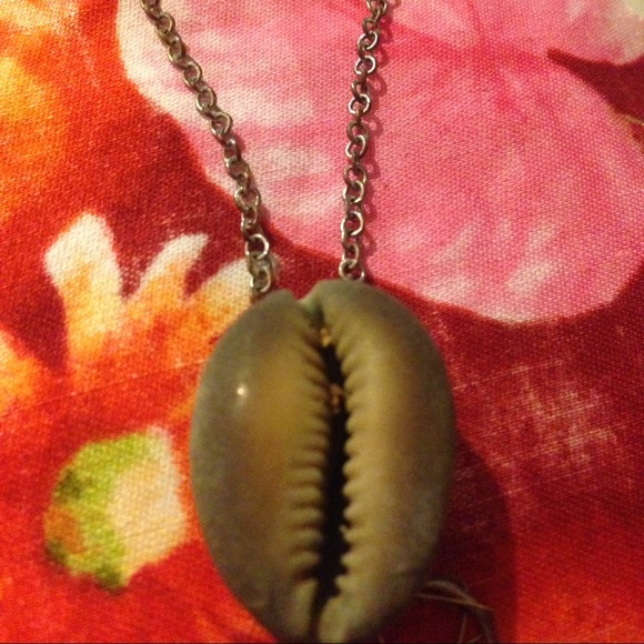 Necklaces - Picture 2 of 3