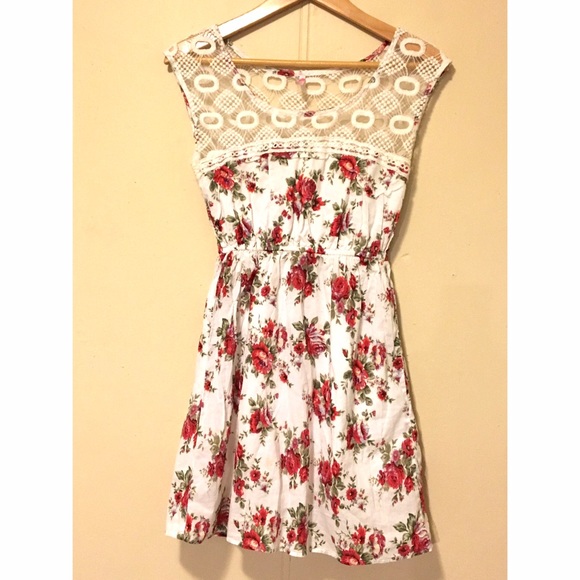 Dress - Picture 2 of 3