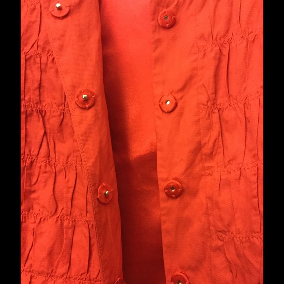 Tahari 3/4 sleeve collarless jacket - Picture 3 of 4