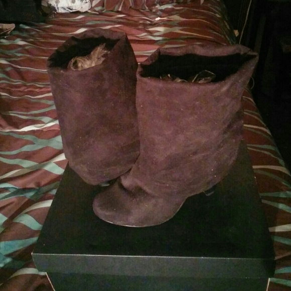 Black 2" boots