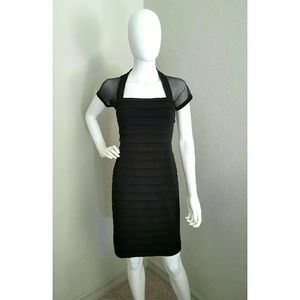 Sheer Sleeves Coquetel Dress