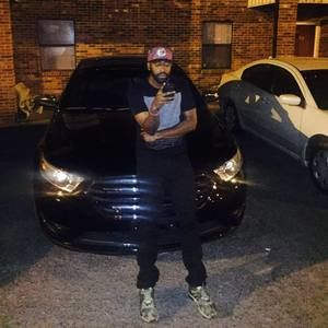 Meet your Posher, Derrick