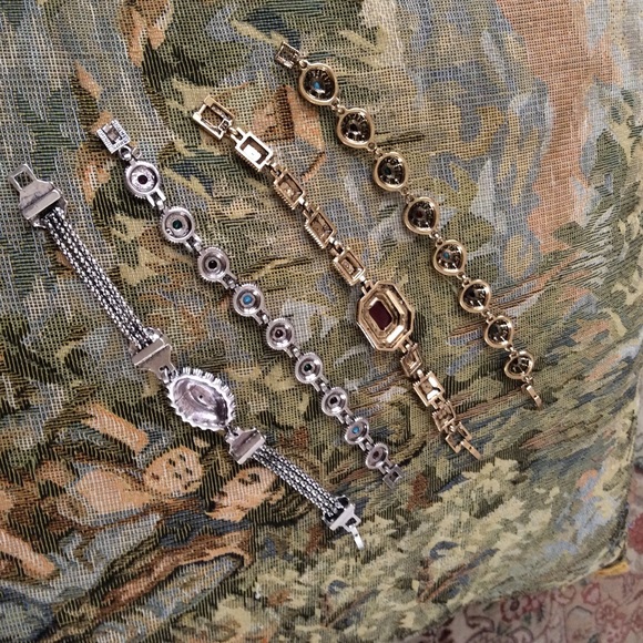 # 68. 💘💘💘Vintage Style Fashion gold bracelet - Picture 3 of 4