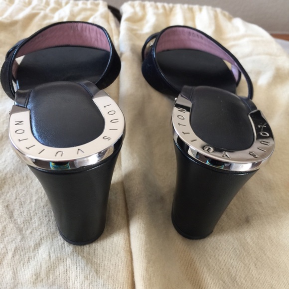 👡Pre-❤️'d AUTHENTIC Monogram Louis Vuitton Sandal - Picture 2 of 4