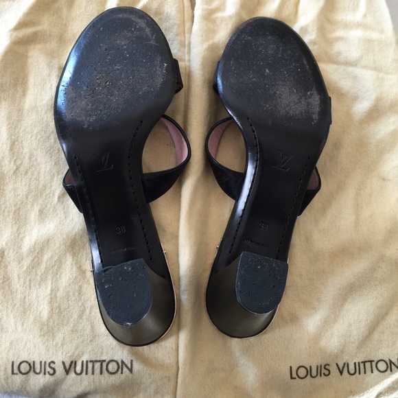 👡Pre-❤️'d AUTHENTIC Monogram Louis Vuitton Sandal - Picture 3 of 4