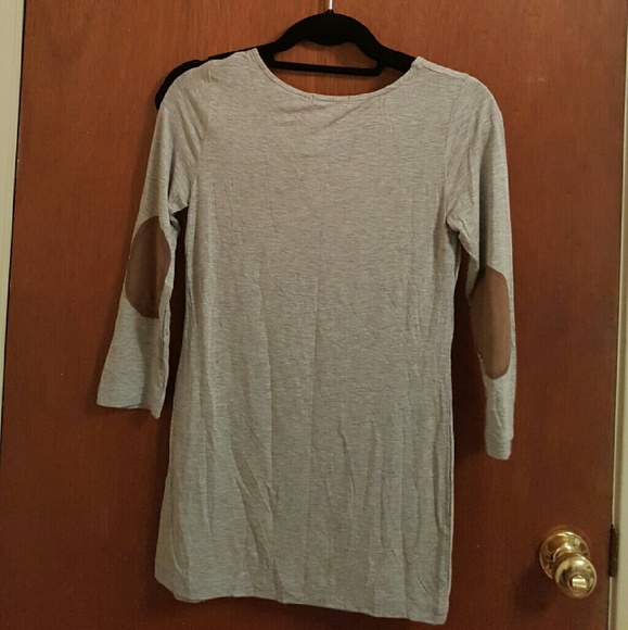 NWOT Super Soft 3/4 Sleeve Shirt w/ Elbow Patches
