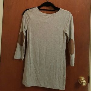 NWOT Super Soft 3/4 Sleeve Shirt w/ Elbow Patches