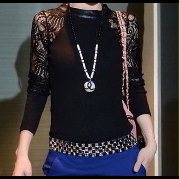 HOST PICK☺✋Sexy Long Sleeve Shirt    - Picture 2 of 6