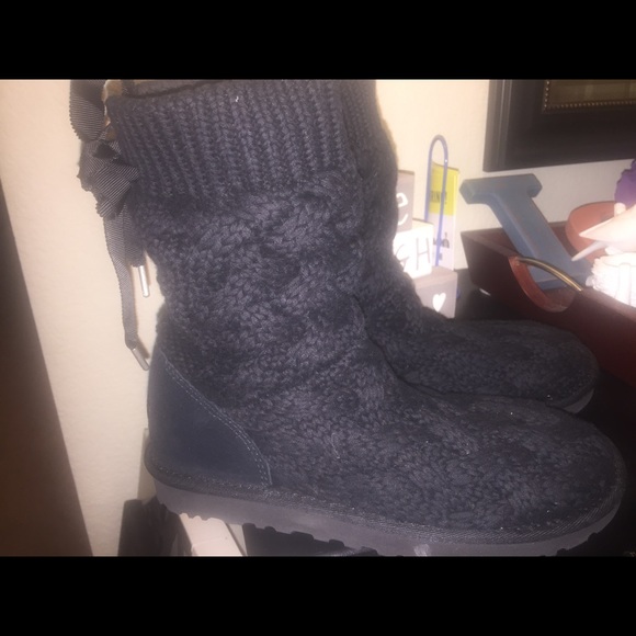 Ugg knit boots