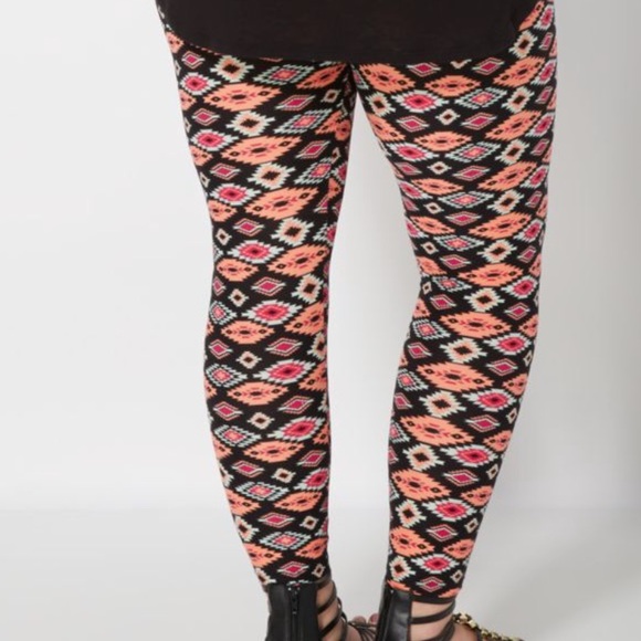 Plus Coral Aztec Brushed Legging - Picture 4 of 4