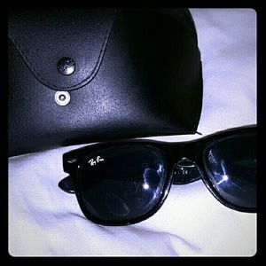 New wayfarer Sunglasses