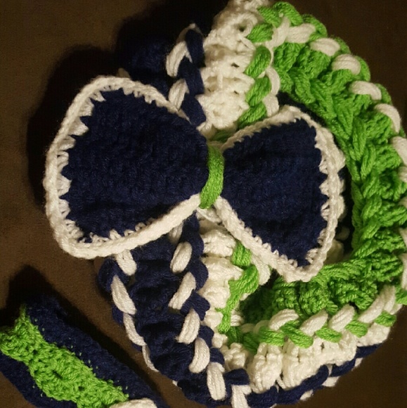 Crochet seahawks scarf