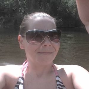 Meet your Posher, Cassandra