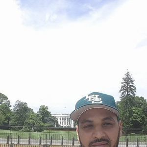 Meet your Posher, Imad