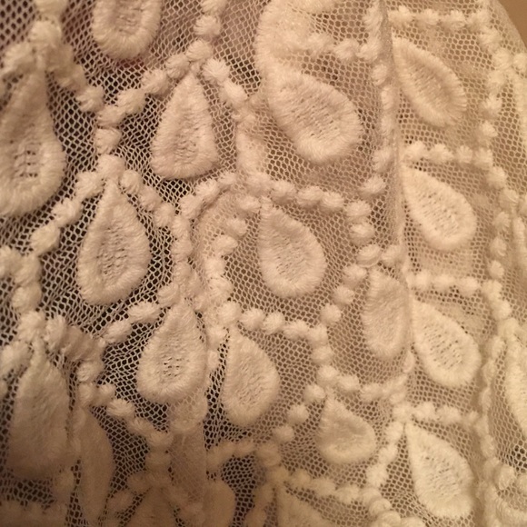 See-thru white peplum top - Picture 4 of 4