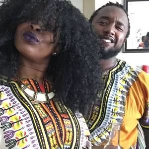 Meet your Posher, Carlithia